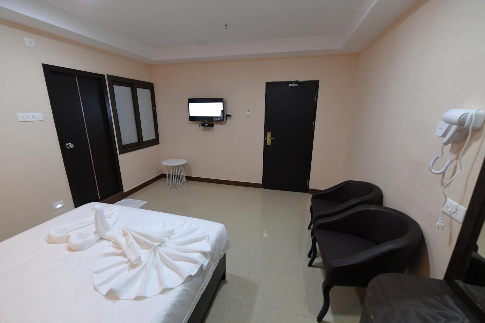 Coastal Grand Hotel Sampath Tiruchirappalli Zewnętrze zdjęcie