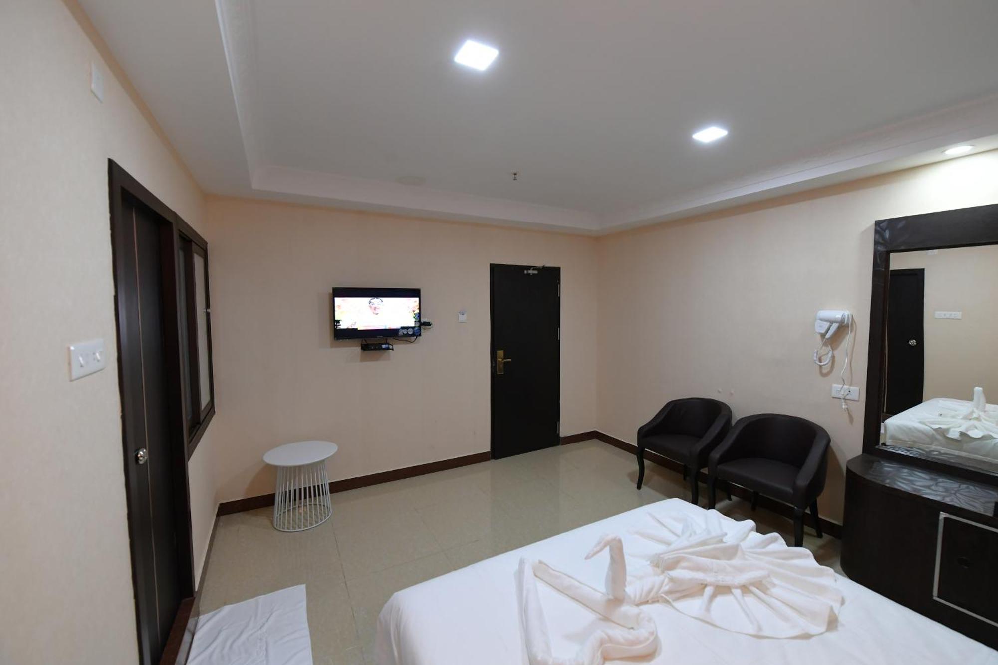 Coastal Grand Hotel Sampath Tiruchirappalli Zewnętrze zdjęcie